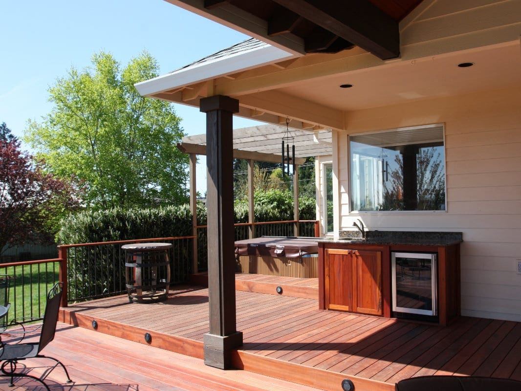 outdoor living deck