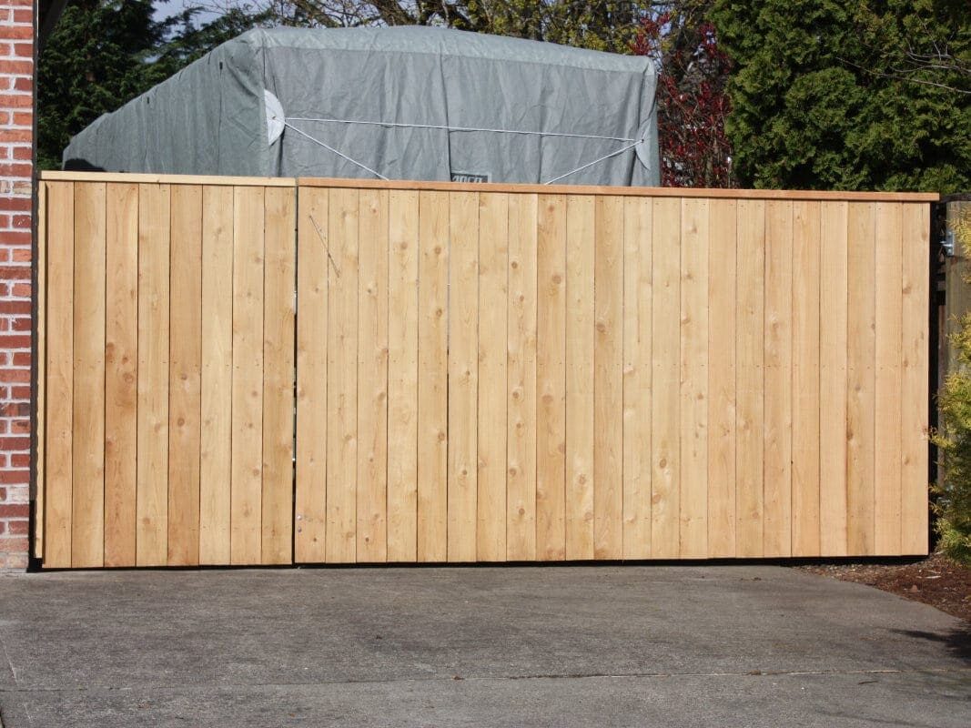 Cedar RV Gate With Top Rail Cedar RV Gate With Top Rail